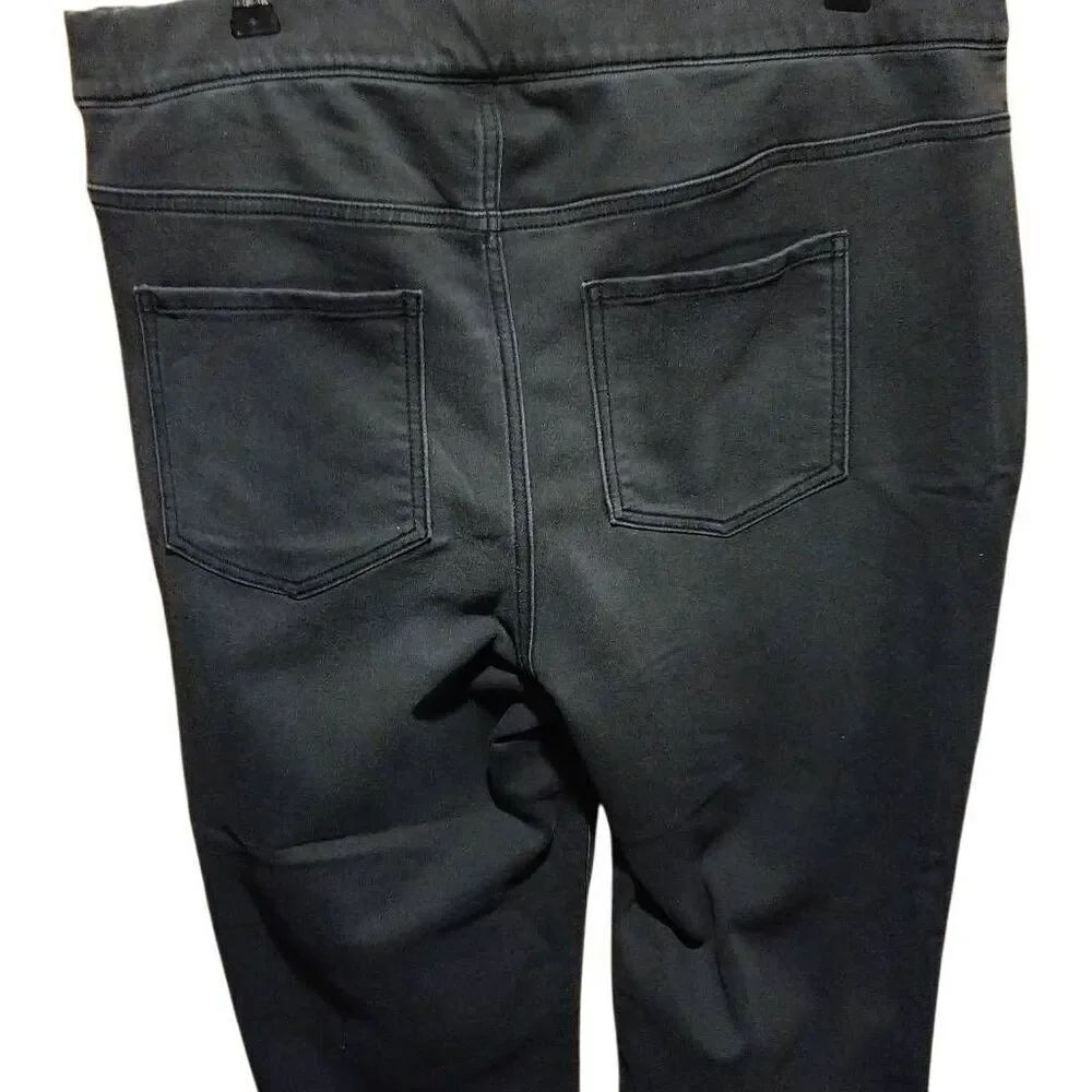 Divine Denim by Isaac Mizrahi live women's jeans size 18w cotton poly blend Blac
